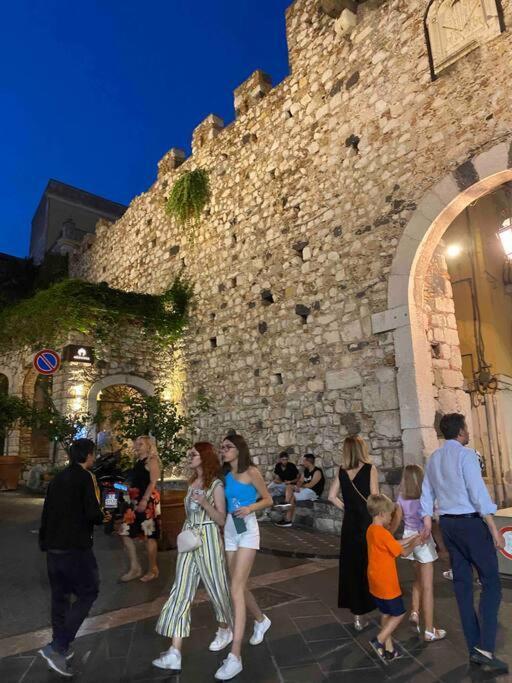 Casa Vacanza Giardini Naxos Taormina Miranaxos Exterior foto