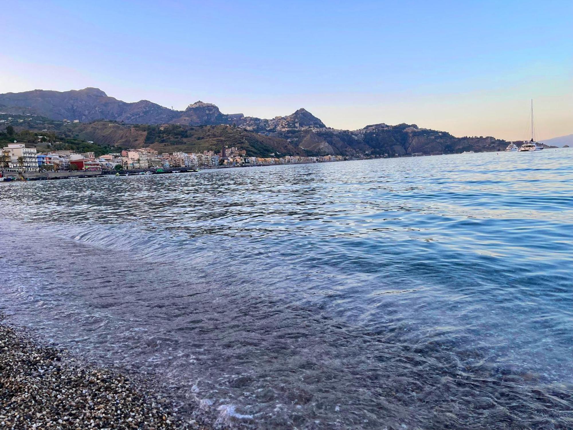 Casa Vacanza Giardini Naxos Taormina Miranaxos Exterior foto