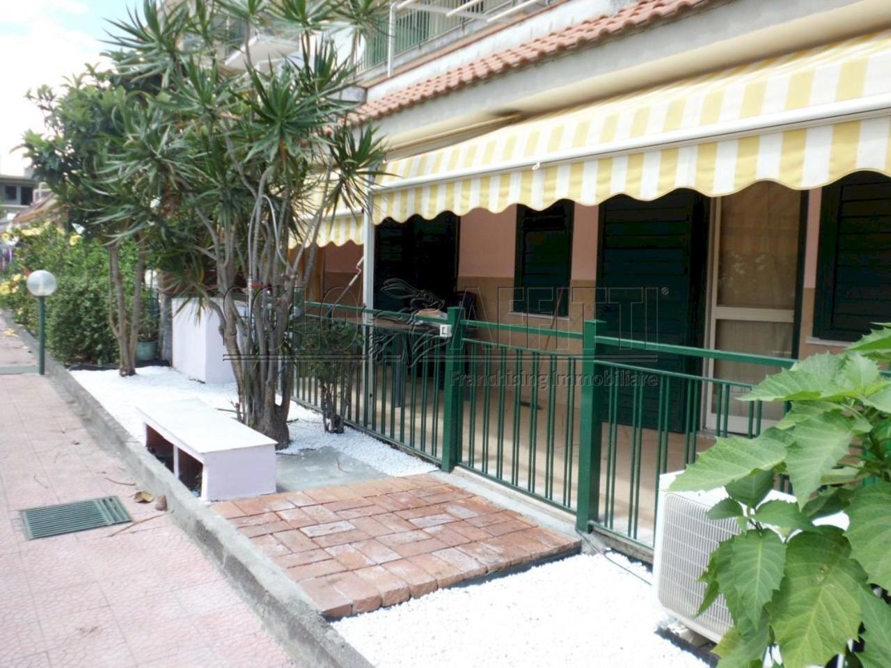 Casa Vacanza Giardini Naxos Taormina Miranaxos Exterior foto